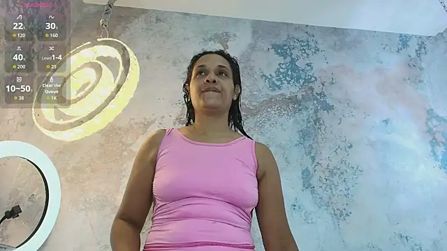 Snapshot of DarcyMooree chatting on September 29, 2025, 12:32 pm DarcyMooree online show from September 29, 2025, 12:32 pm