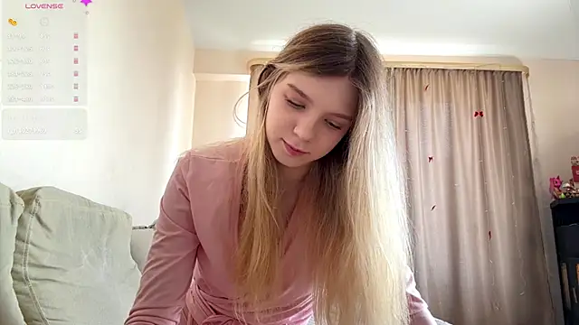 Snapshot of FruityXo chatting on July 18, 2026, 11:14 am FruityXo online show from July 18, 2026, 11:14 am