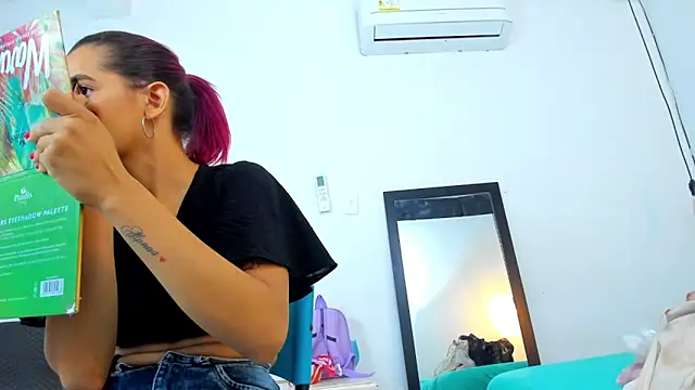 cris dulce online show from December 16, 2025, 12:04 am