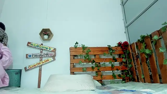 cris dulce online show from March 22, 2026, 12:03 am