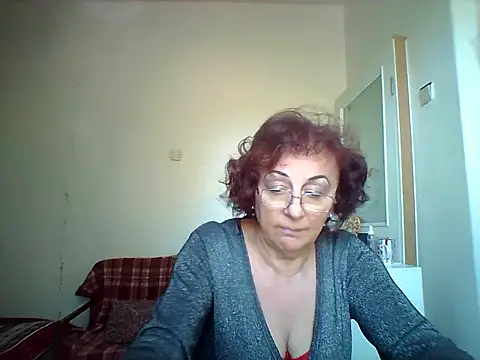 Julia54391 online show from September 26, 2025, 10:41 am