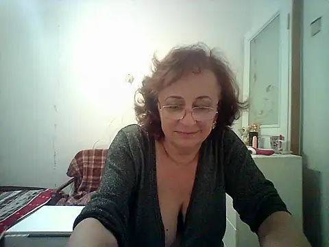 Julia54391 online show from October 5, 2025, 6:39 pm