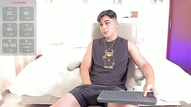 Thiago winteer online show from October 26, 2025, 5:46 am