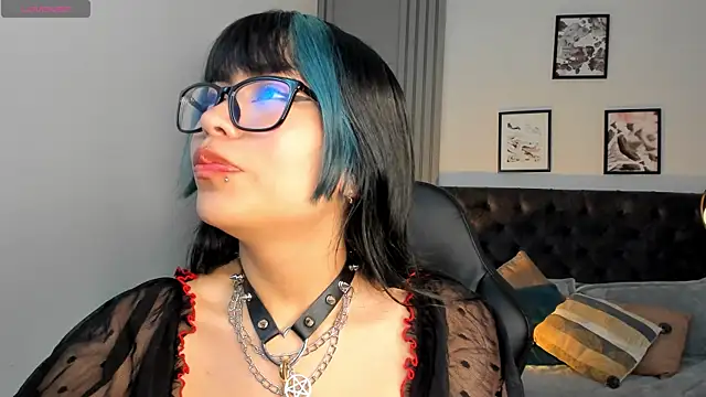 Snapshot of kur_purp chatting on November 12, 2025, 9:47 pm kur purp online show from November 12, 2025, 9:47 pm