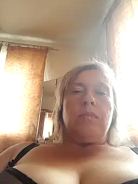 Catherine372311 online show from September 9, 2025, 10:59 am