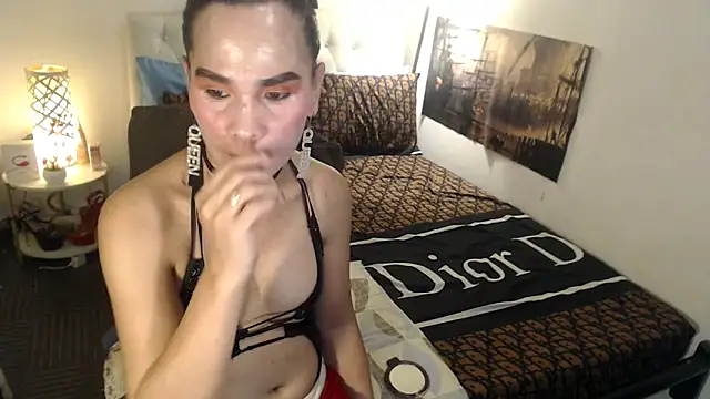 NinaDOM4CUM online show from March 12, 2026, 9:43 pm