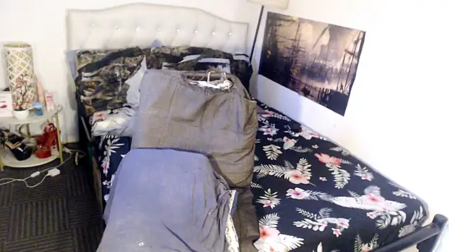 NinaDOM4CUM online show from April 16, 2026, 10:01 pm