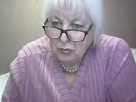 Alexia64231 online show from September 23, 2025, 3:42 am
