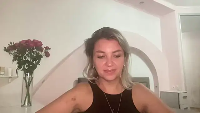 Snapshot of Beautysoul_ chatting on September 25, 2025, 4:43 pm Beautysoul online show from September 25, 2025, 4:43 pm
