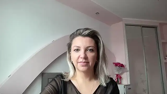 Snapshot of Beautysoul_ chatting on October 13, 2025, 8:47 am Beautysoul online show from October 13, 2025, 8:47 am