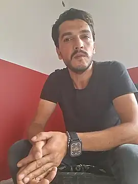 bisexsualman online show from July 9, 2026, 7:56 am