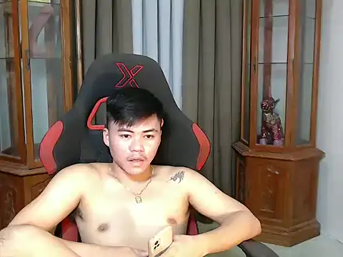 hot emman online show from September 10, 2025, 3:17 am