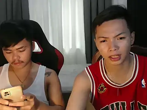 hot emman online show from October 10, 2025, 5:17 am