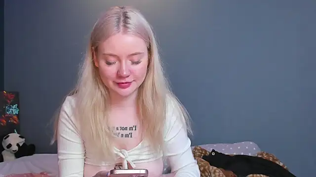 Lillie Berry online show from April 11, 2026, 4:50 am