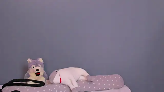 Lillie Berry online show from April 15, 2026, 4:30 am