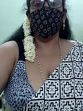Snapshot of sweet-lotus chatting on September 12, 2025, 5:18 am sweet-lotus online show from September 12, 2025, 5:18 am