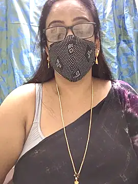 sweet-lotus online show from April 8, 2026, 6:41 pm