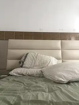 Snapshot of Luisito2605 chatting on October 6, 2025, 6:27 pm Luisito2605 online show from October 6, 2025, 6:27 pm