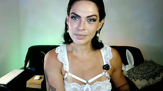 Veronnaink online show from April 4, 2026, 3:42 pm