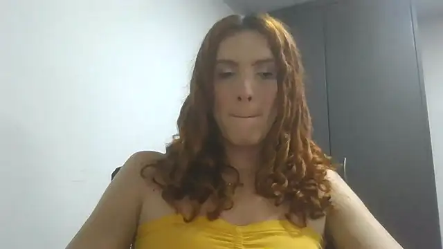 Snapshot of Emma_Lodge chatting on July 15, 2026, 2:55 pm Emma Lodge online show from July 15, 2026, 2:55 pm