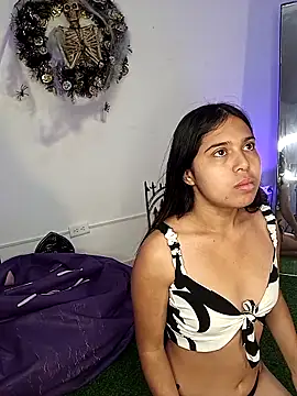 VioletaBliss1 online show from October 28, 2025, 11:58 am