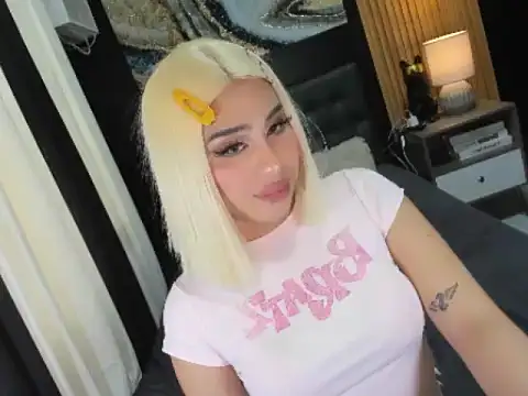 Kelseygavin online show from February 11, 2026, 9:03 am