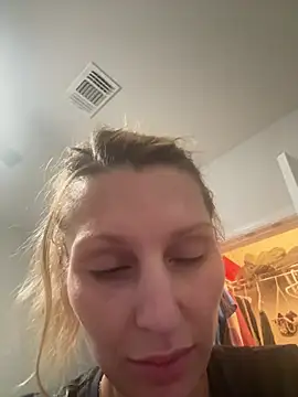 Snapshot of BaddieBossXX2 chatting on June 23, 2026, 5:27 am BaddieBossXX2 online show from June 23, 2026, 5:27 am