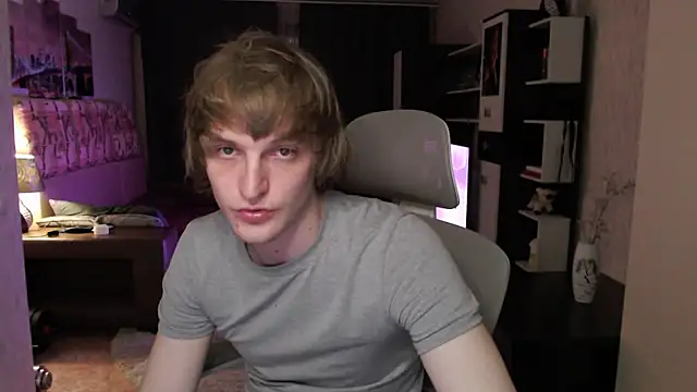 Playersuperstar online show from April 10, 2026, 8:35 pm