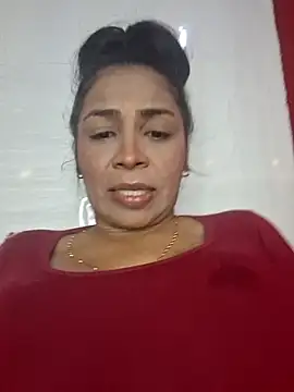 Snapshot of floresblancas chatting on October 19, 2025, 11:55 am floresblancas online show from October 19, 2025, 11:55 am