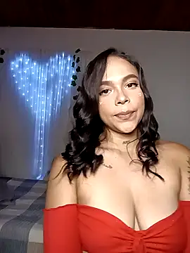 linda698049 online show from September 13, 2025, 8:19 pm