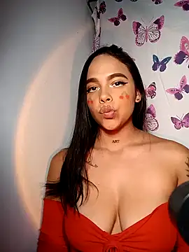 linda698049 online show from October 5, 2025, 6:23 am