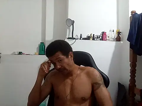 moreno25centimetro online show from October 21, 2025, 12:55 am