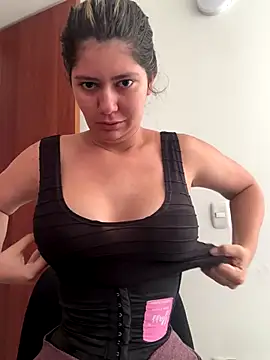 miss silvia online show from September 16, 2025, 3:35 pm