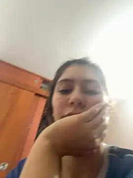 miss silvia online show from September 18, 2025, 3:41 am