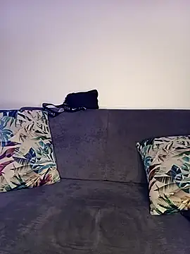 Enzo-wolf33 online show from October 13, 2025, 1:38 am