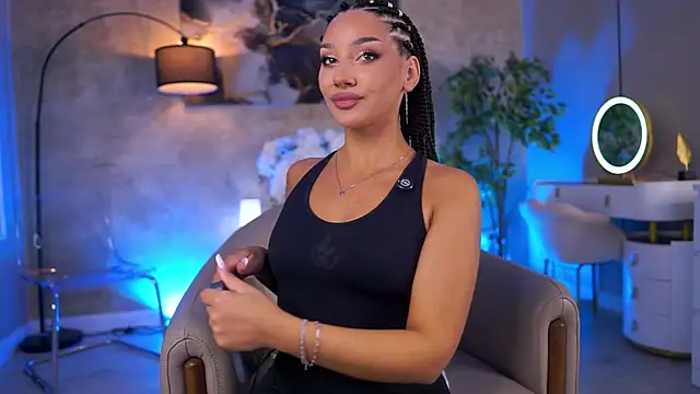 NinaSolenne online show from May 29, 2026, 12:14 pm