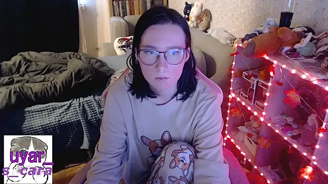 s cara online show from October 25, 2025, 11:29 am