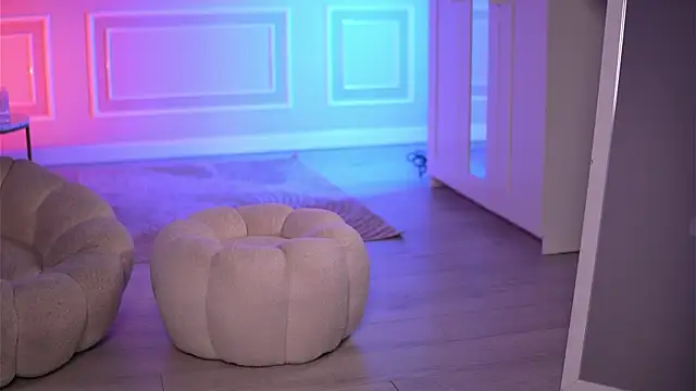 KyssaraPlay online show from April 8, 2026, 7:03 pm