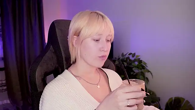 CinBellamy online show from October 3, 2025, 6:32 am