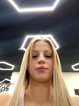 FavoriteKira online show from January 10, 2026, 5:15 pm