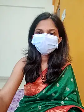 Shivani2002 online show from November 28, 2025, 1:30 am