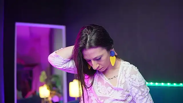 RubyRosa online show from March 13, 2026, 3:46 am