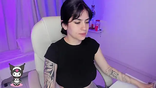 kurito  online show from November 26, 2025, 3:40 am