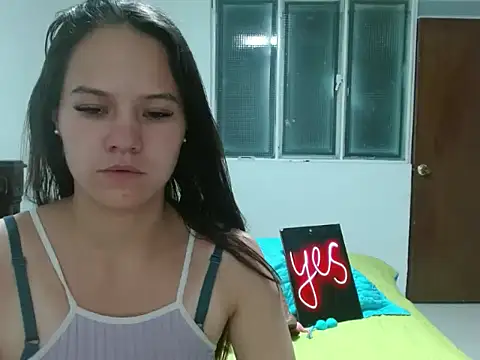 yarafuckass online show from April 15, 2026, 2:51 am