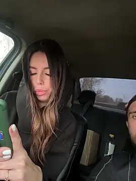 Snapshot of Oksiandfray chatting on October 9, 2025, 1:42 pm Oksiandfray online show from October 9, 2025, 1:42 pm