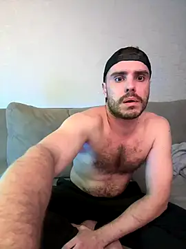 Snapshot of Oksiandfray chatting on October 24, 2025, 12:41 am Oksiandfray online show from October 24, 2025, 12:41 am