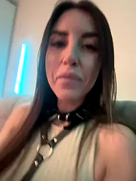 Snapshot of Oksiandfray chatting on October 30, 2025, 11:05 pm Oksiandfray online show from October 30, 2025, 11:05 pm