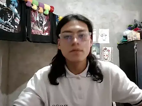 dirty model online show from June 12, 2026, 8:52 pm