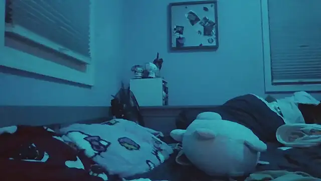 Liam axel35 online show from September 15, 2025, 1:16 am