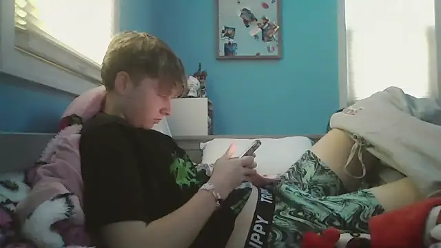 Liam axel35 online show from October 22, 2025, 7:24 pm